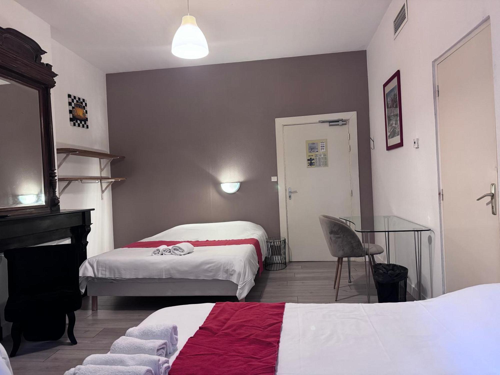 Hôtel Central Carcassonne Buitenkant foto