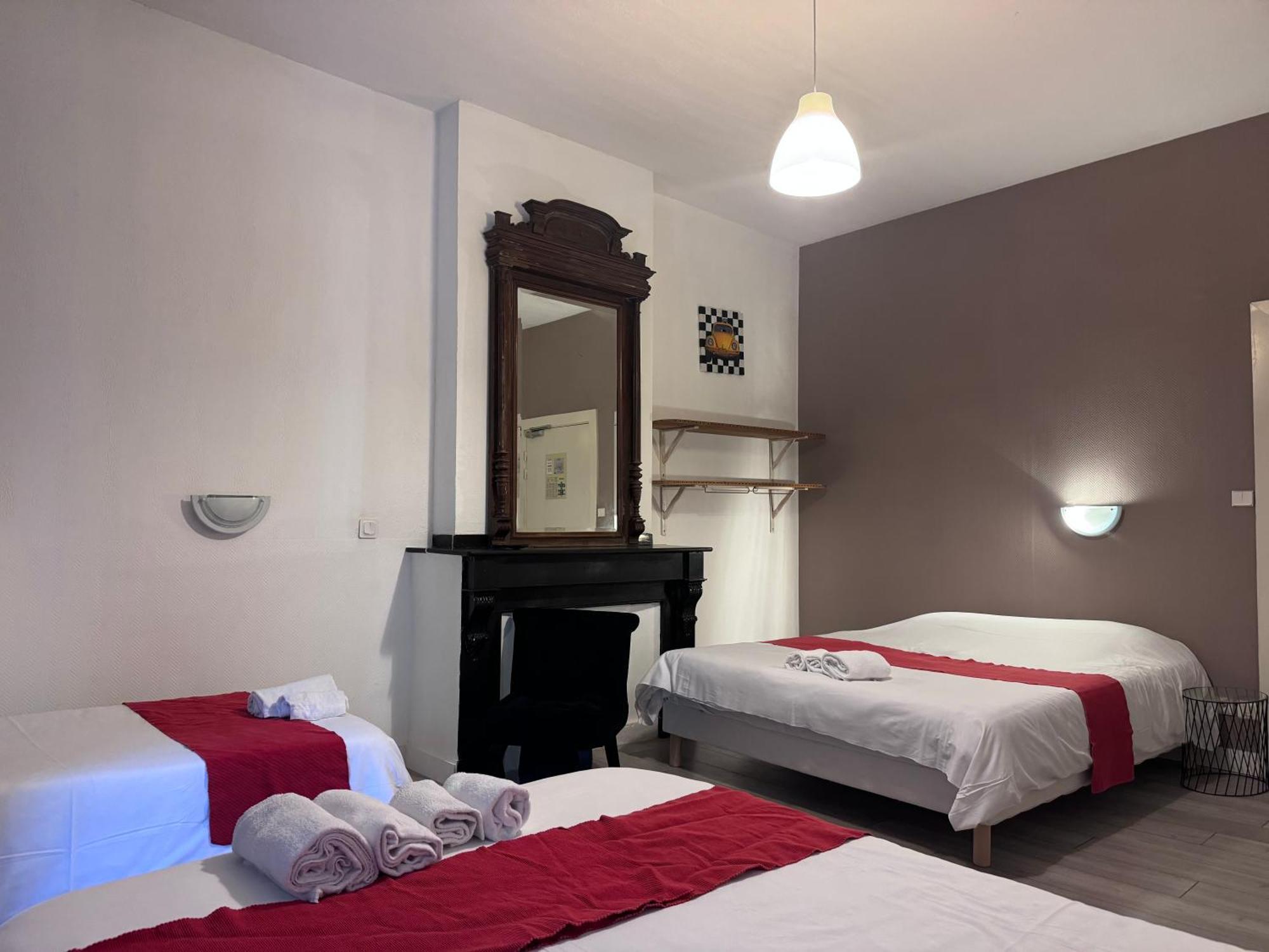 Hôtel Central Carcassonne Buitenkant foto