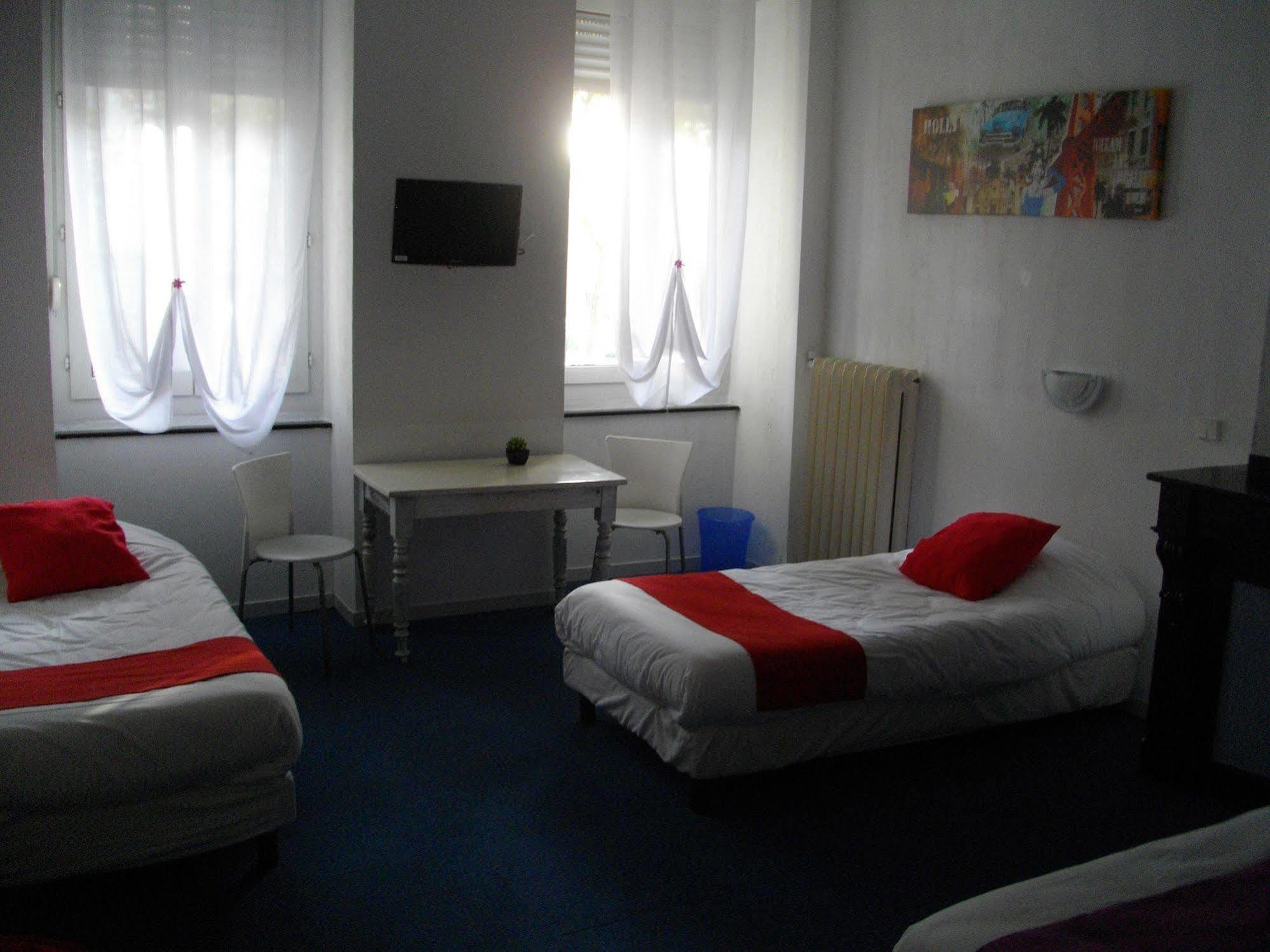 Hôtel Central Carcassonne Buitenkant foto