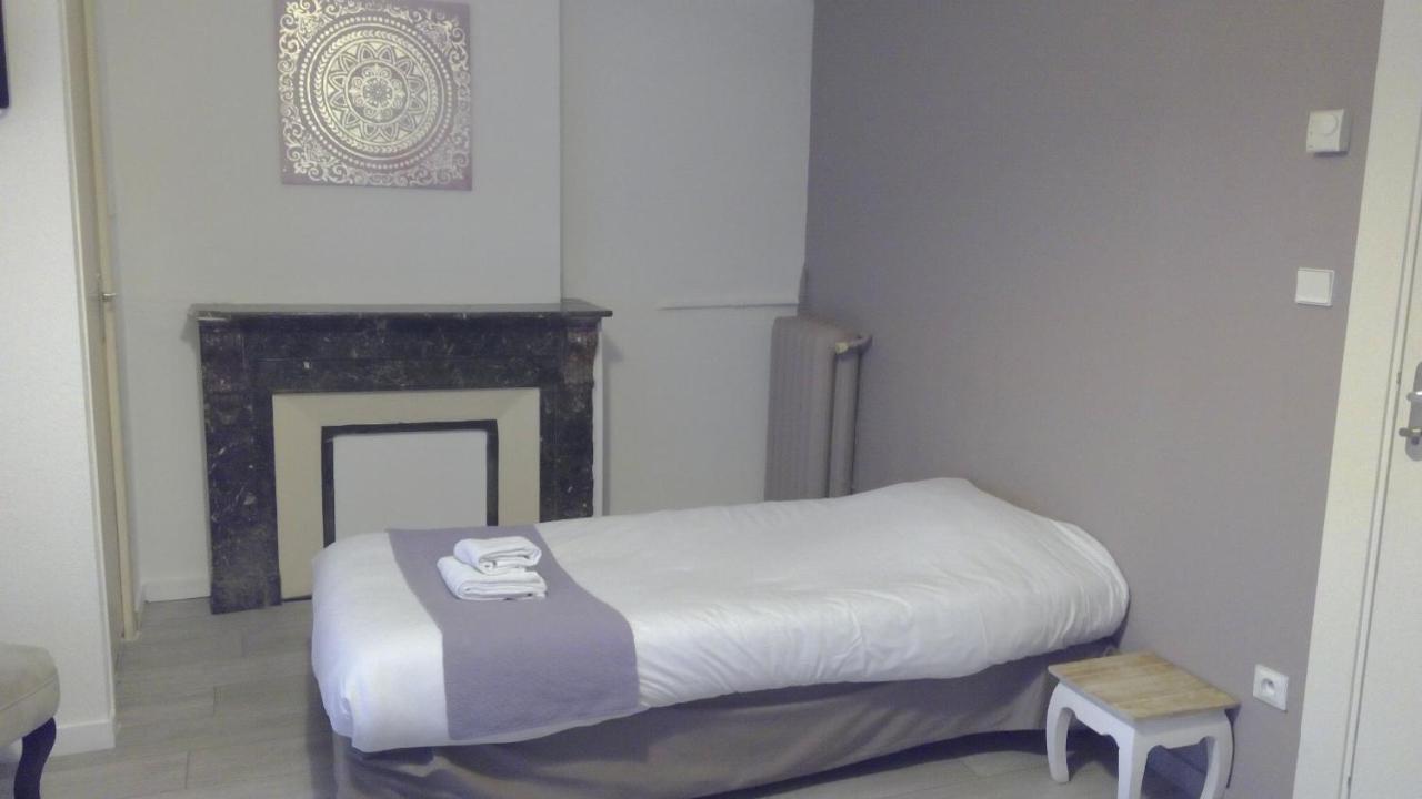 Hôtel Central Carcassonne Buitenkant foto